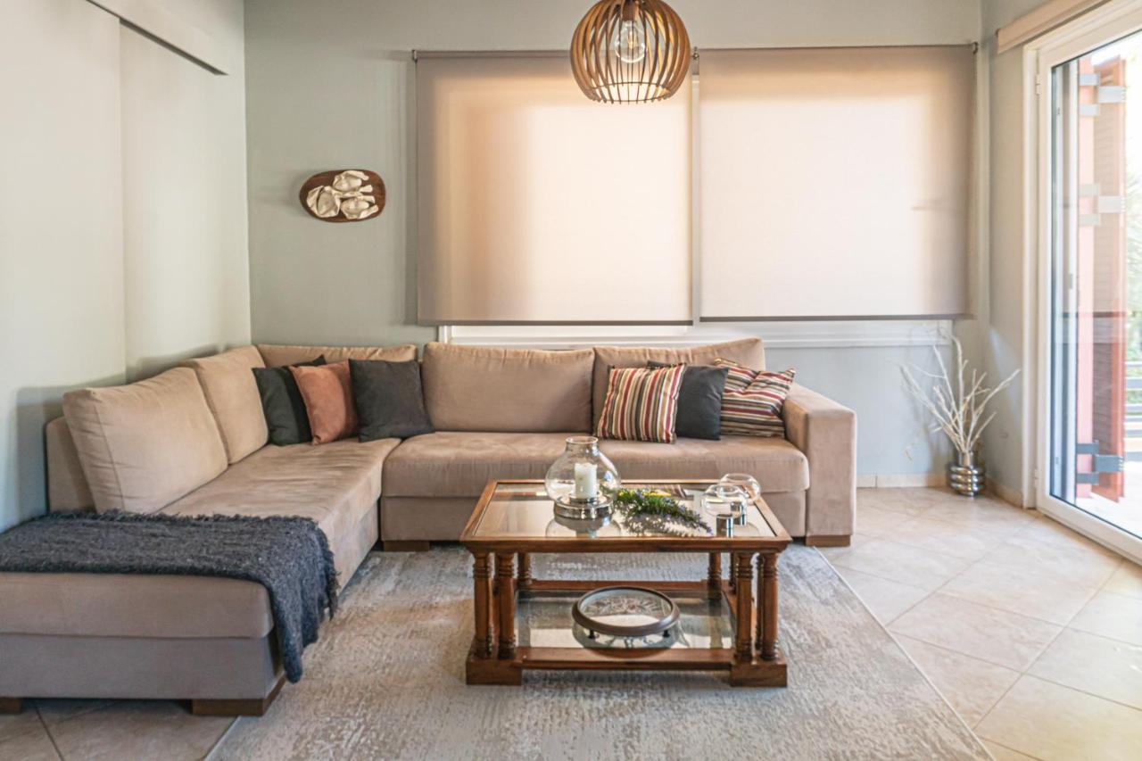 Bright 2Bd Apt, Garden View & Parking - Glyfada Athén Kültér fotó